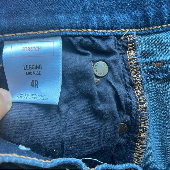 Express Dark Wash Mid Rise Jeggings Size 4R - Picture 5 of 5